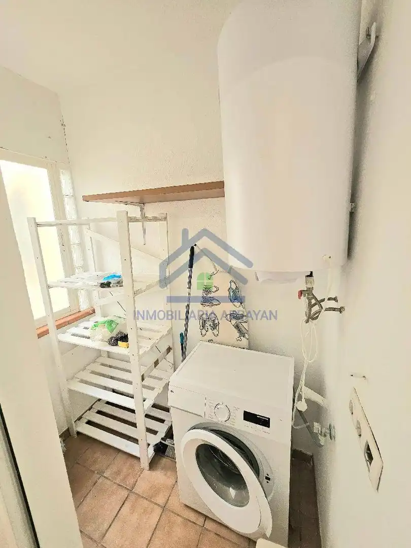 Wohnung zum Verkauf in Las Gabias mit Terrasse und Möbliert
