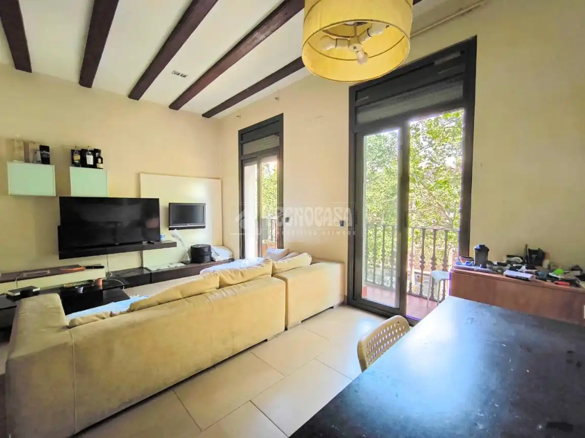 Sala de estar de Piso en venta en Barcelona con Balcón