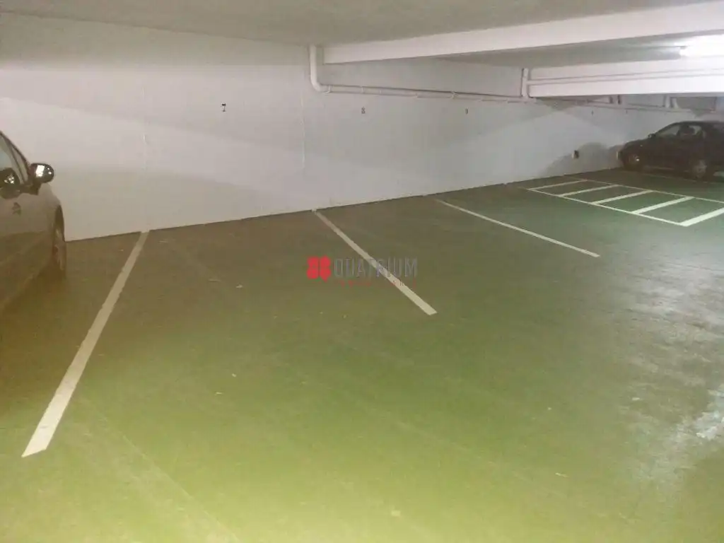 Parkplatz zur Miete in Rúa de Montero Ríos