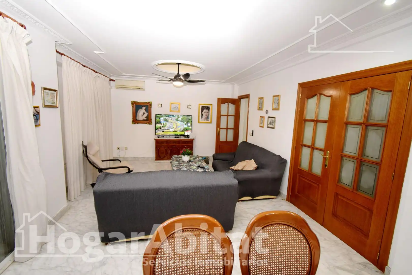 Living room of Flat for sale in Torrent  with Air Conditioner, Heating and Balcony