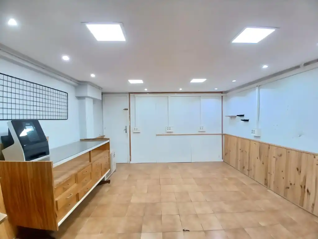 Business premises for sale in Avenida Barcelona, imagen 17