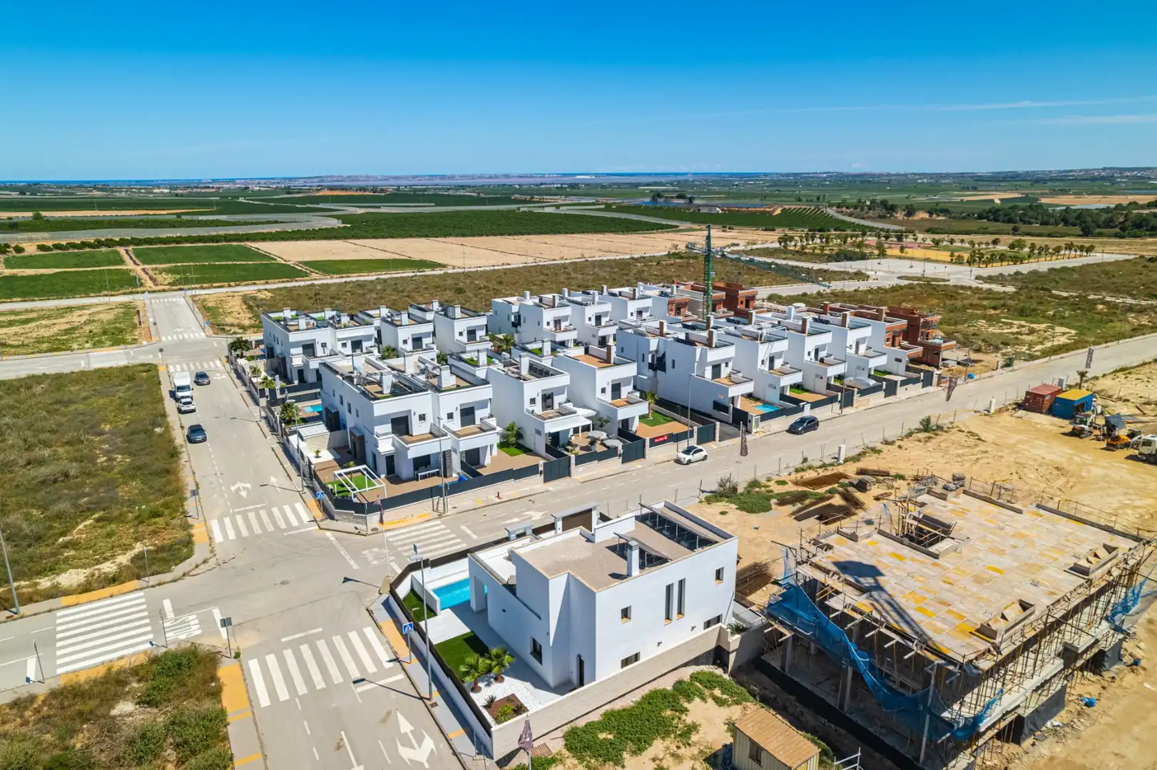 Vista exterior de Casa o xalet en venda en Orihuela amb Calefacció, Jardí privat i Terrassa