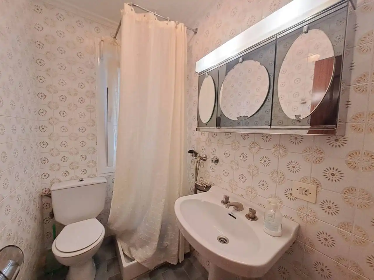 Baño de Piso en venta en Burgos con Calefacción y Trastero