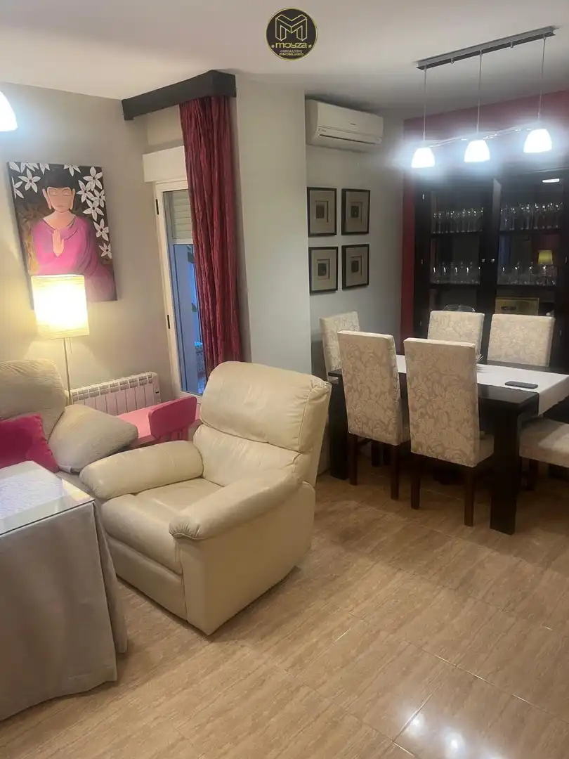 Piso con terraza en venta en Martos