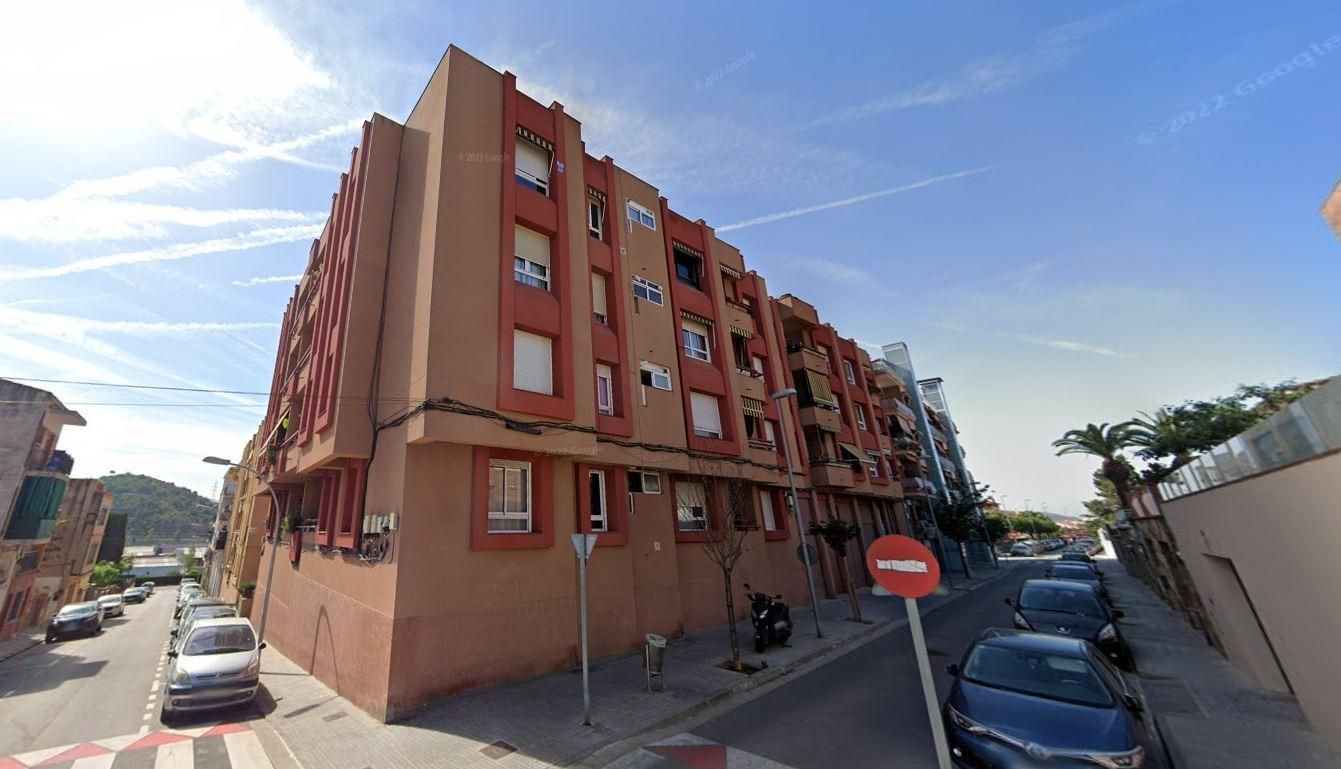 Vista exterior de Pis en venda en Montmeló amb Jardí privat i Balcó