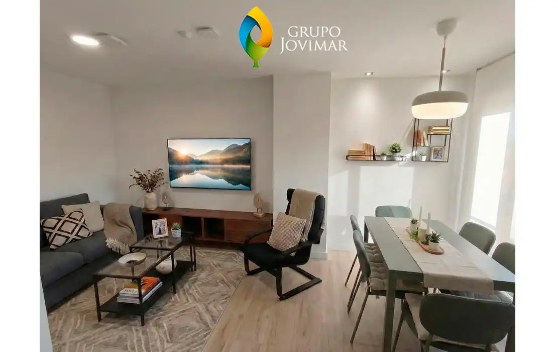 Sala d'estar de Pis per a compartir en Granada amb Aire condicionat, Jardí privat i Terrassa