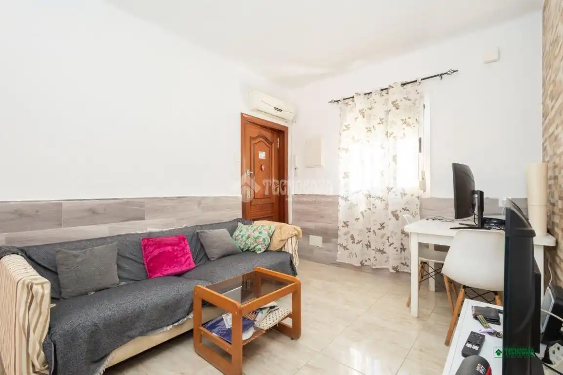 Sala de estar de Piso en venta en Almería