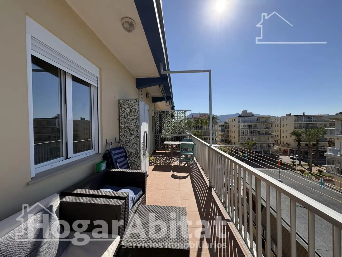 Vista exterior de Pis en venda en Tavernes de la Valldigna amb Terrassa i Balcó