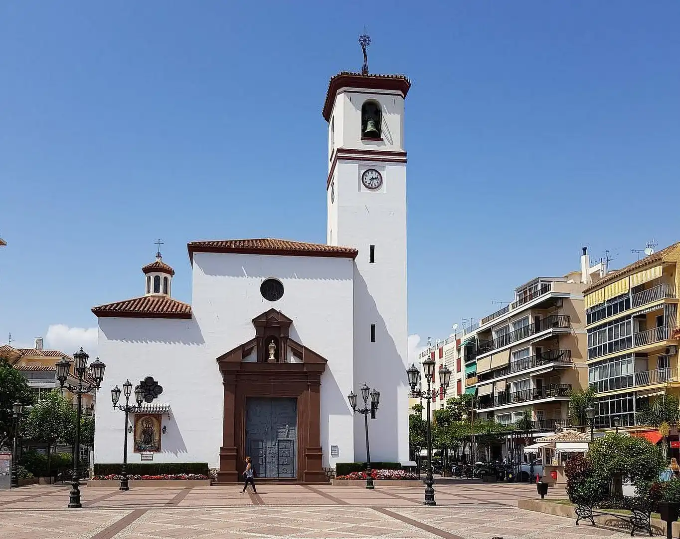 Vista exterior de Apartament en venda en Fuengirola amb Aire condicionat, Terrassa i Moblat