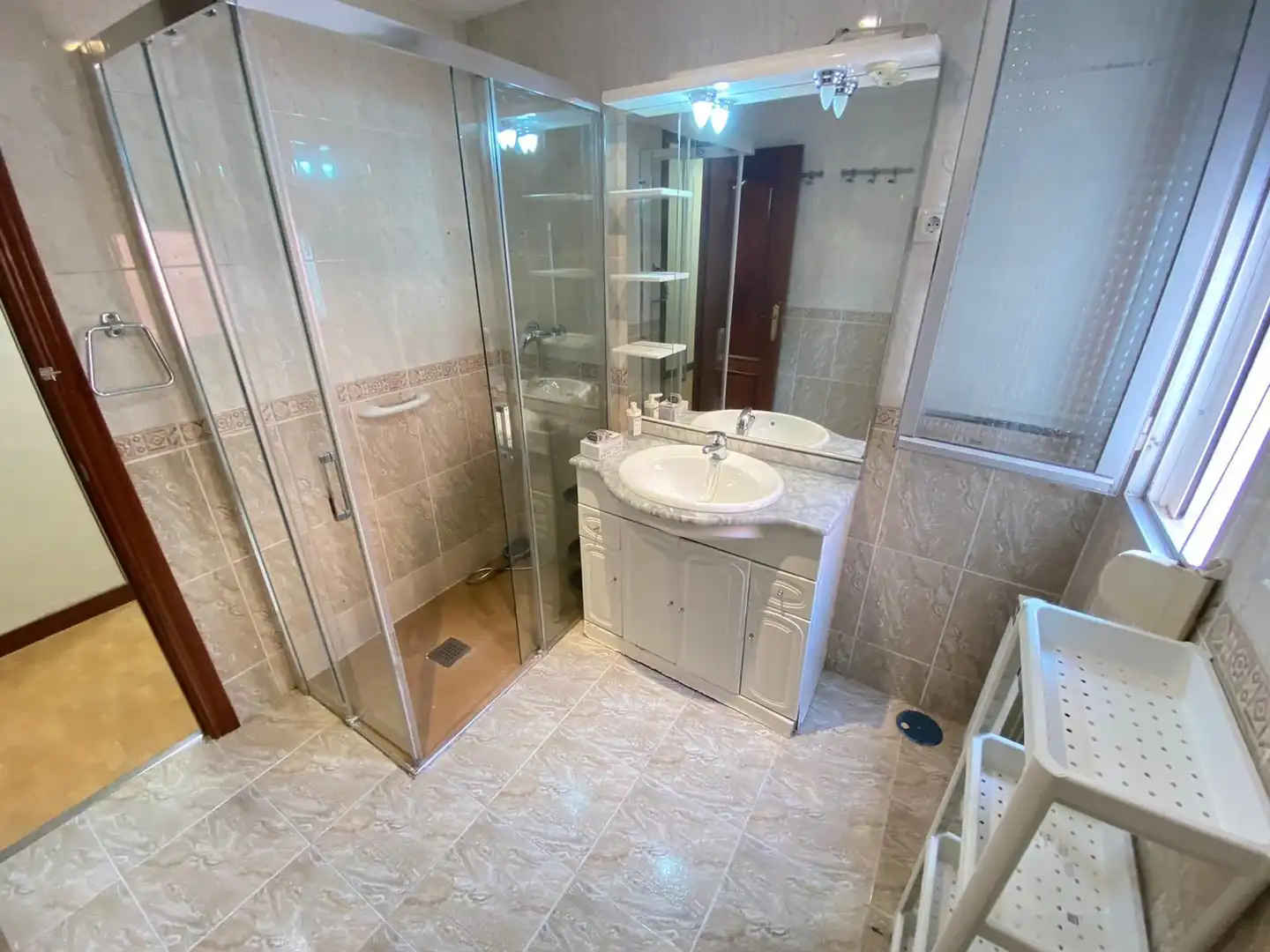 Room in Calle Pico de Alba, 2, Palomeras Bajas