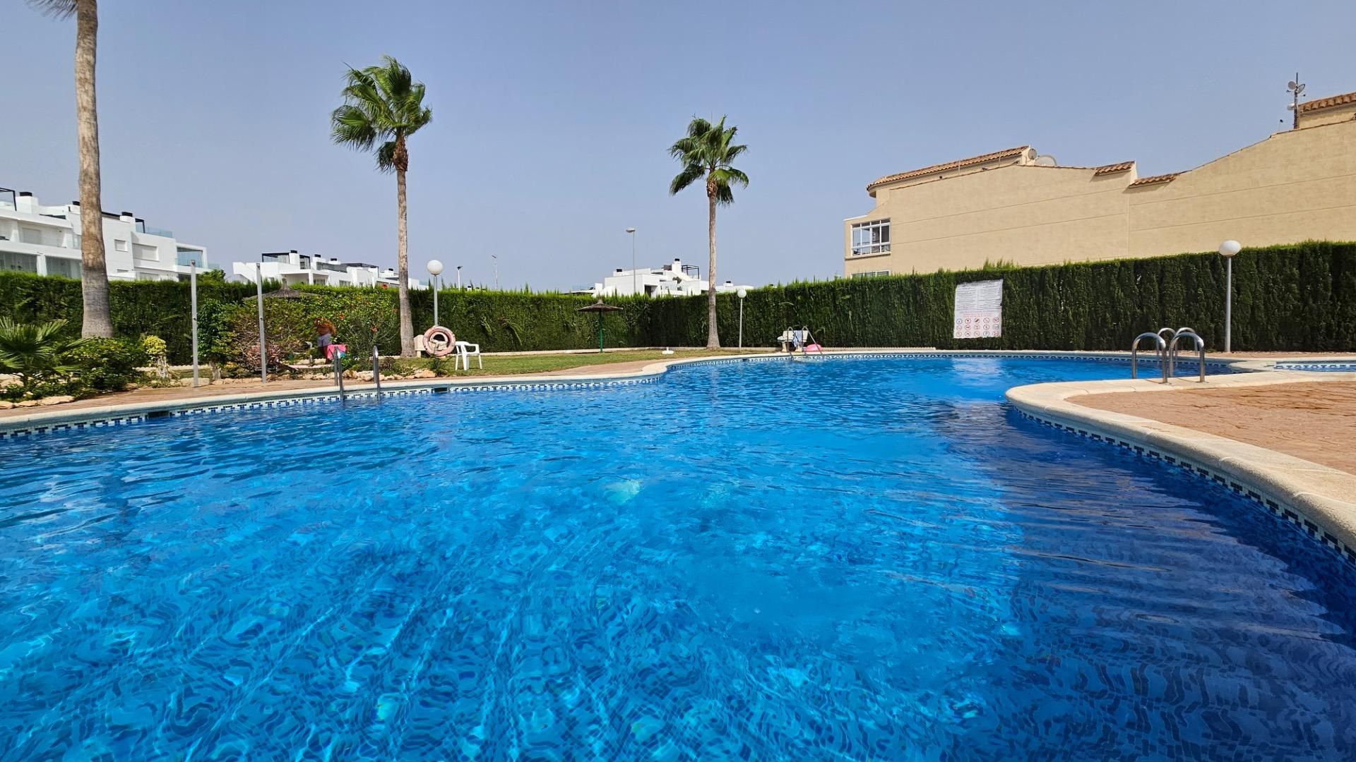 Swimming pool of House or chalet for sale in Orihuela