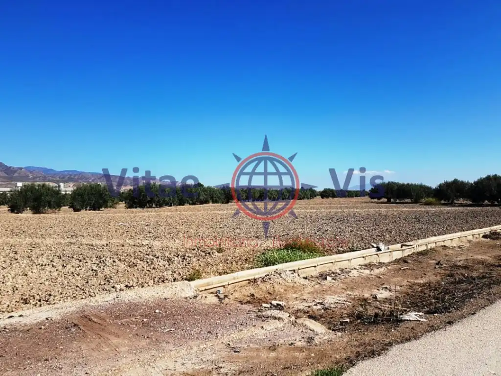 Residential land for sale in Pedanías Sur