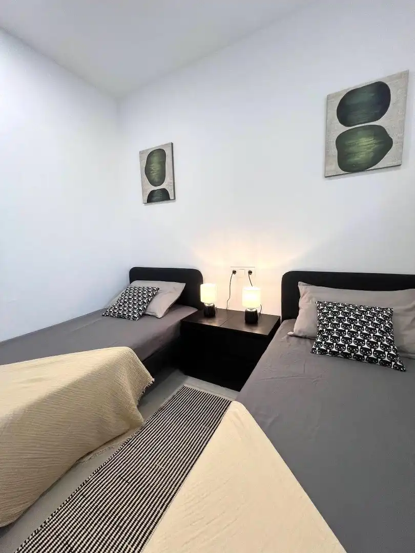 Habitación de Apartamento en venta en Torrevieja con Calefacción, Terraza y Amueblado