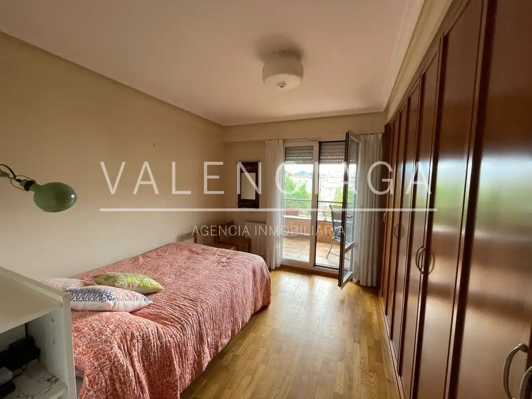 Flat with terrace to rent in José Maria Sert Plaza, imagen 14