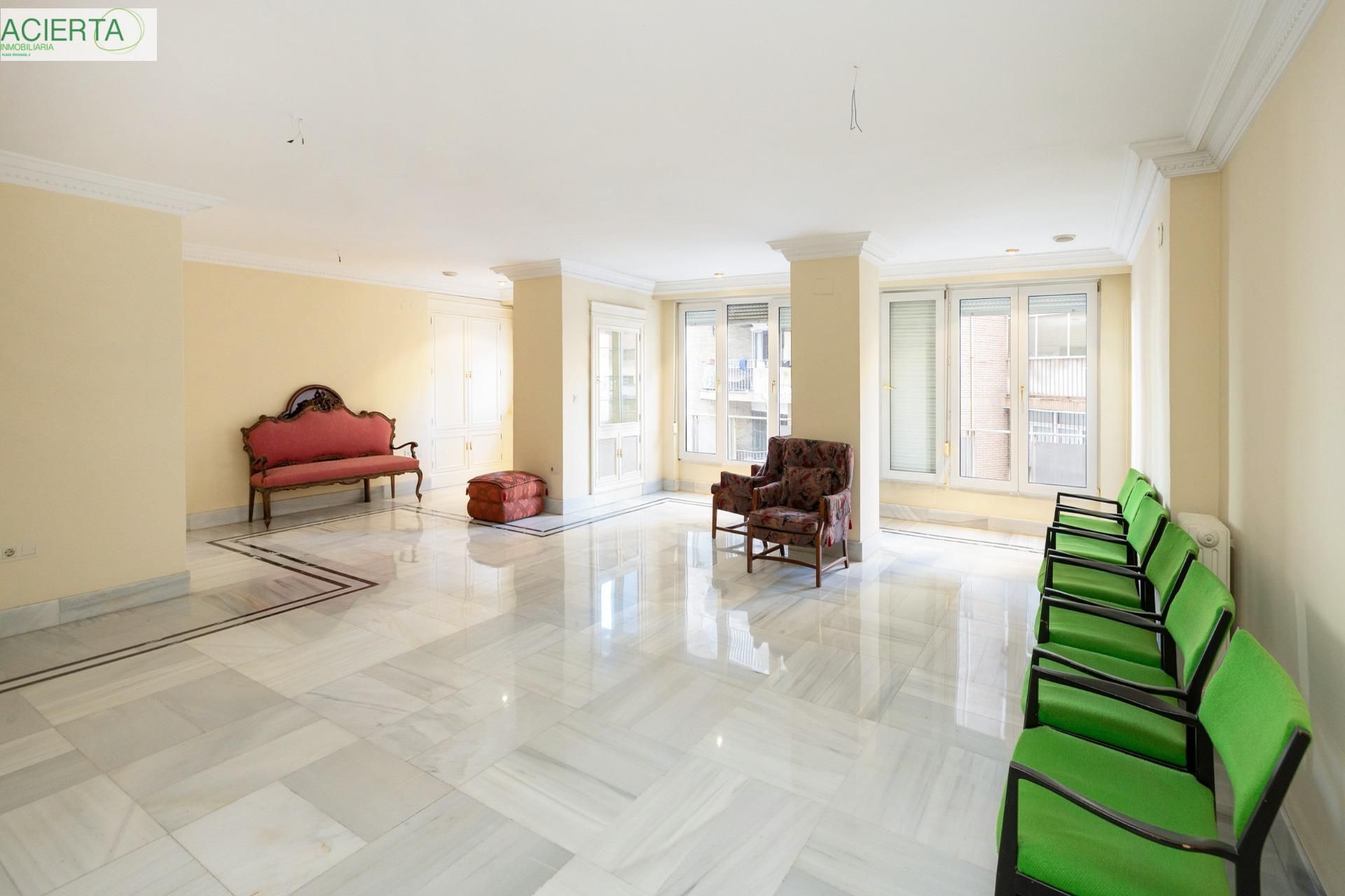 Piso en venta en Calle LAS FLORES, Fígares, Ronda