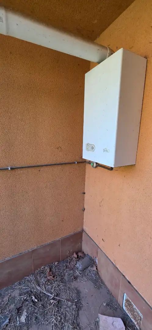 Vista exterior de Piso en venta en Soba con Calefacción