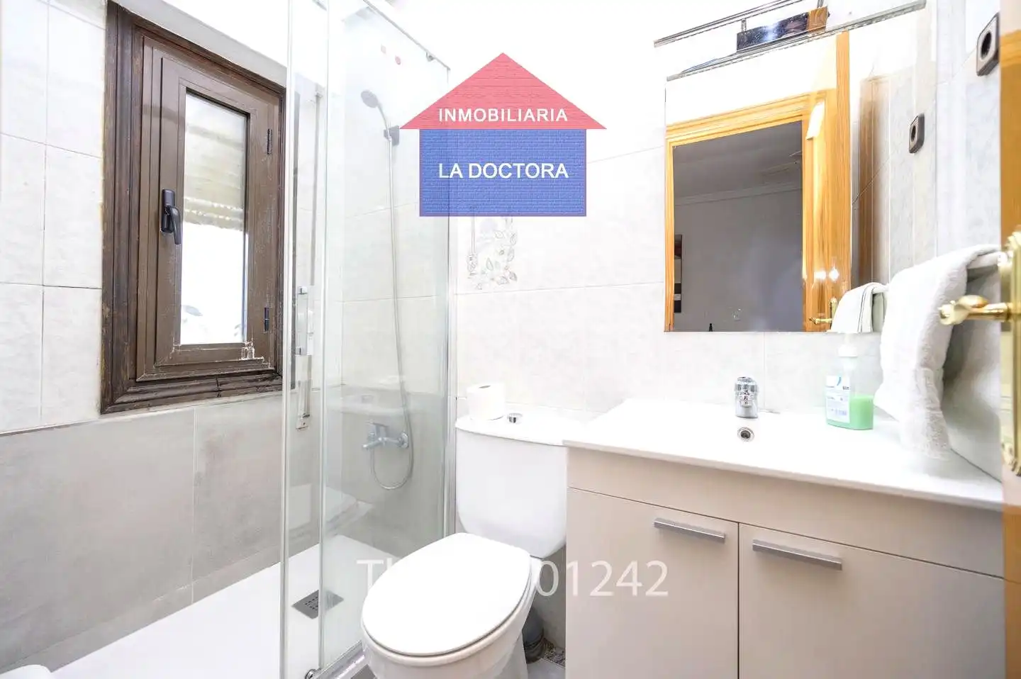 Badezimmer von Geschaftsraum zum Verkauf in Las Ventas de Retamosa