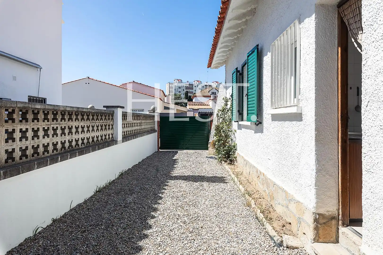 Vista exterior de Casa o xalet en venda en Caldes d'Estrac amb Jardí privat i Moblat