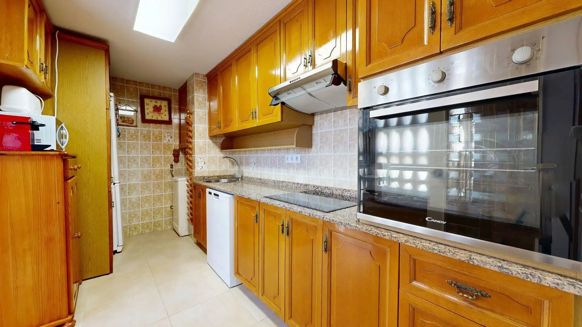 Cuina de Apartament de lloguer en Elche / Elx amb Aire condicionat, Calefacció i Jardí privat
