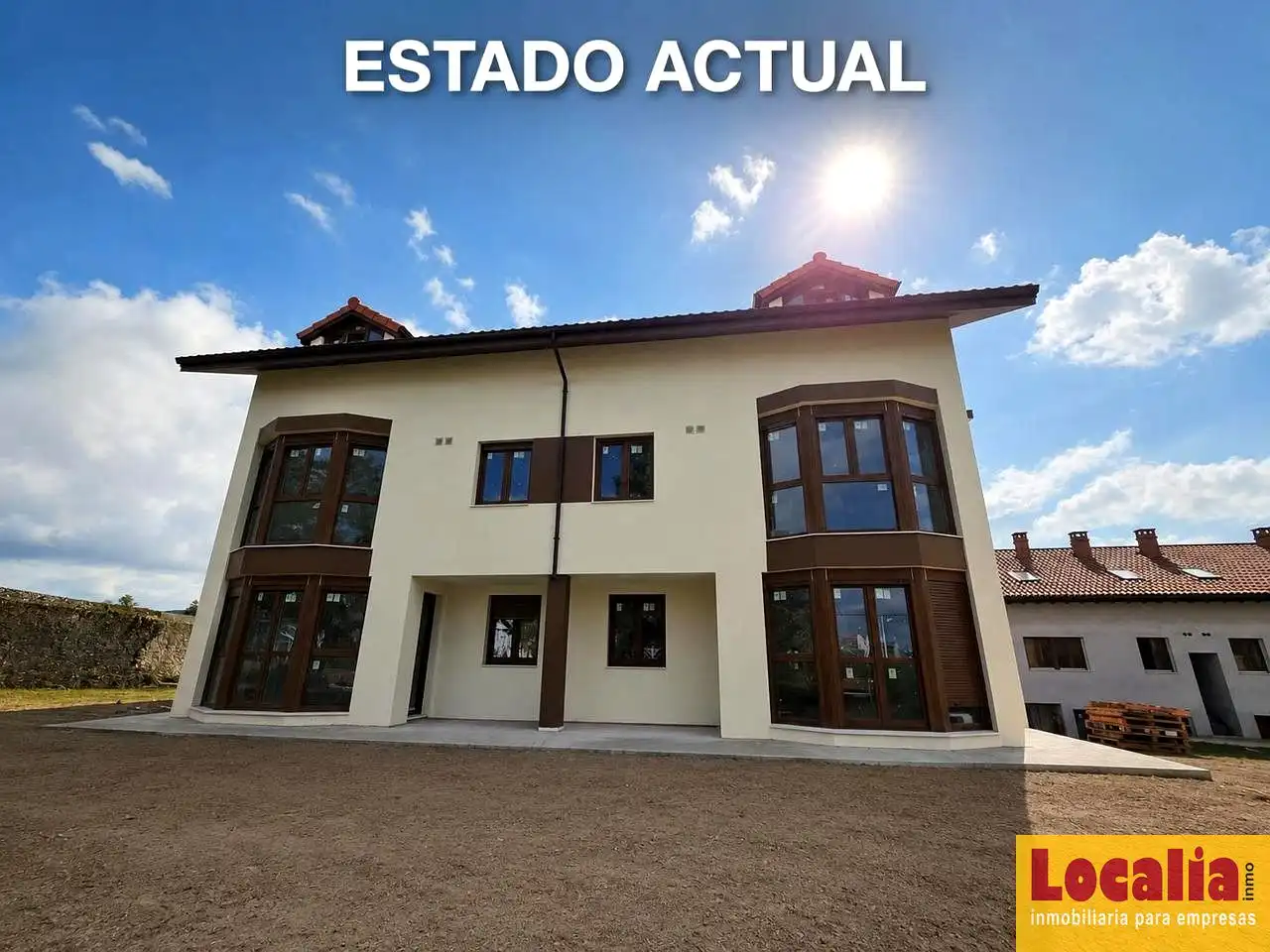 Vista exterior de Casa o chalet en venta en Comillas (Cantabria) con Jardín privado