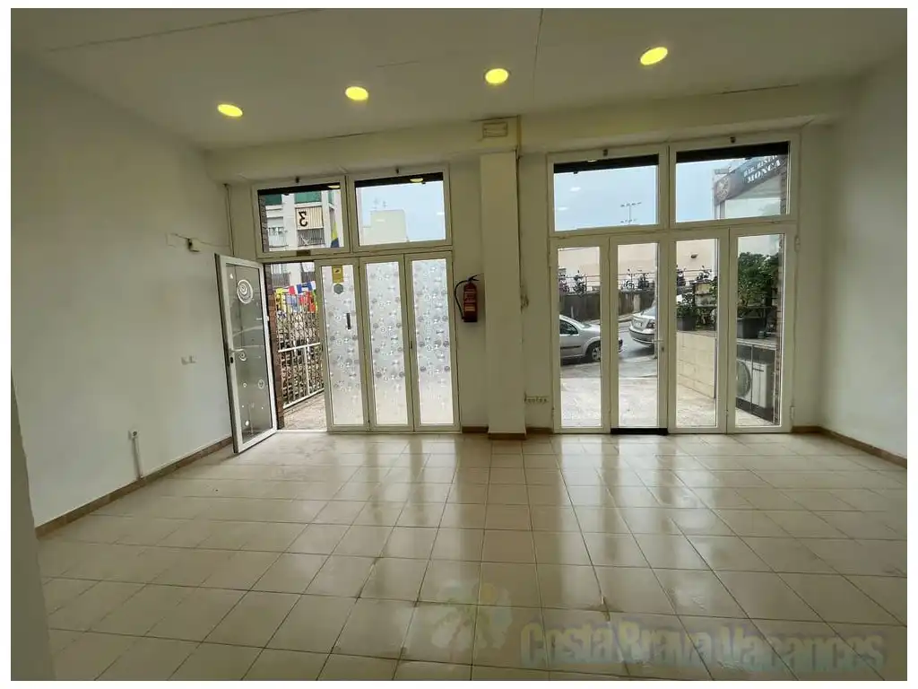 Locale commerciale in vendita a Calle Valenti Almirall, imagen 3