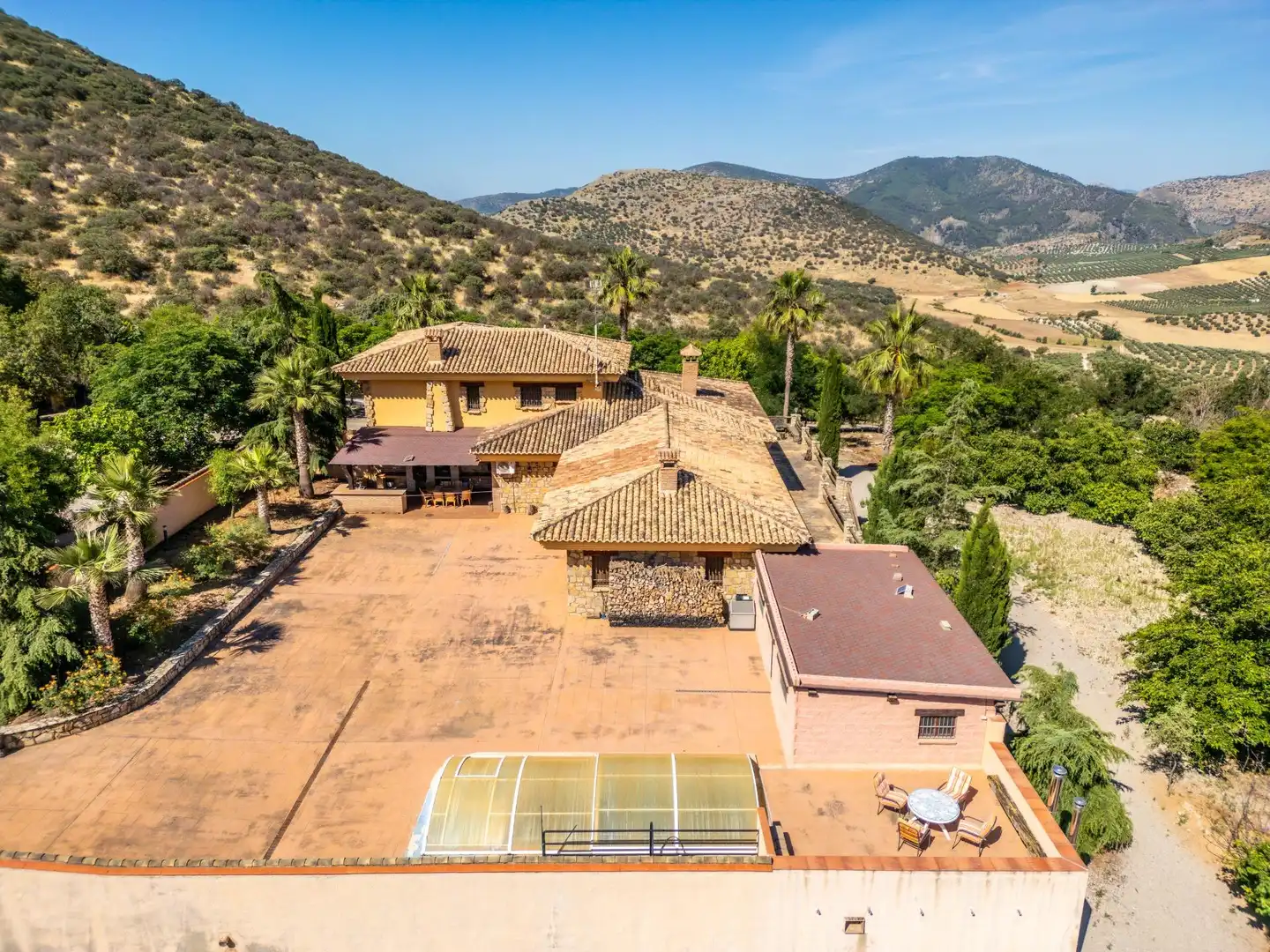 Exterior view of Houses for sale in Colomera  with Heating, Terrace and Storage room