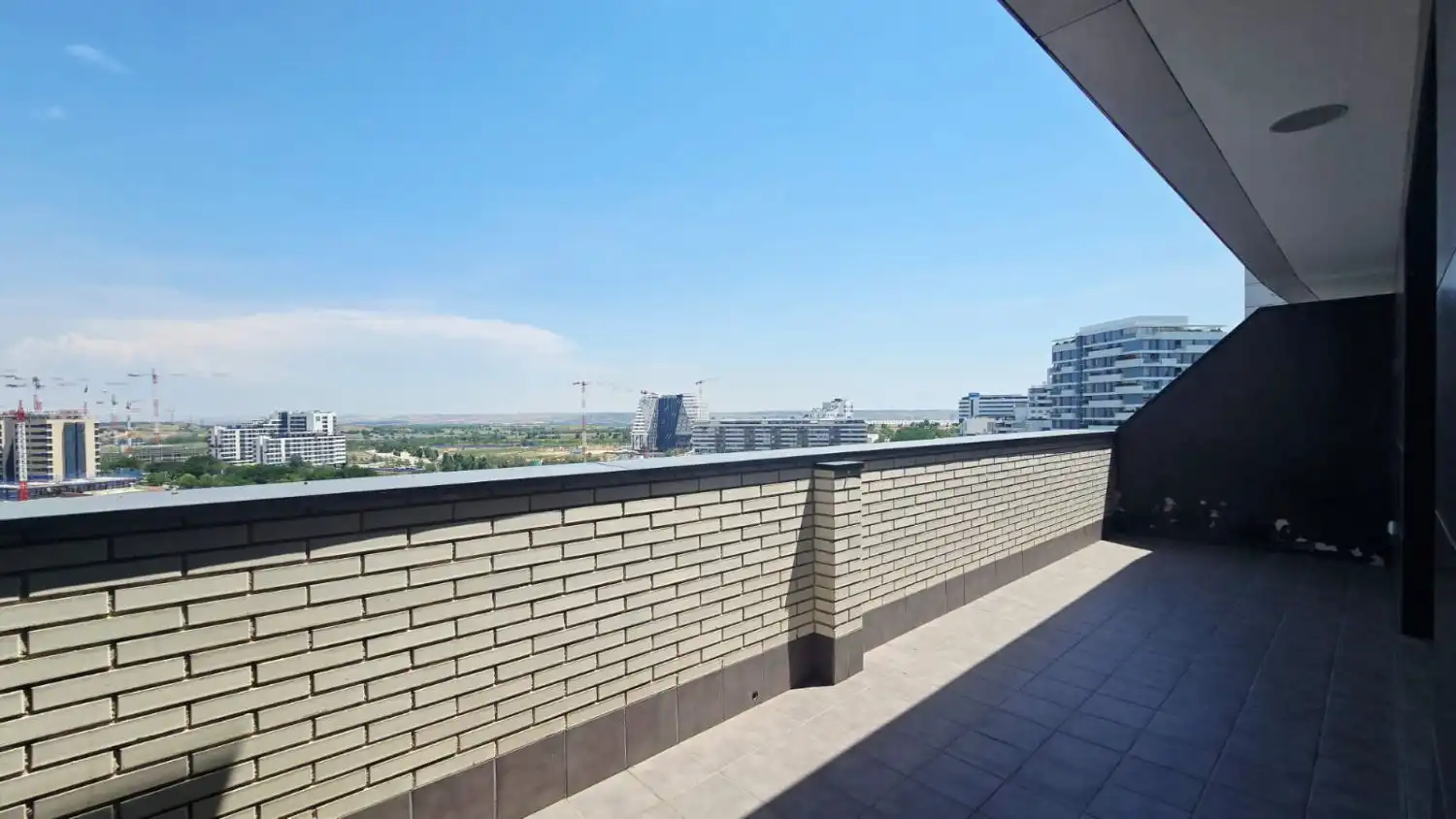 Terraza de Ático de alquiler en Madrid con Aire acondicionado, Calefacción y Terraza