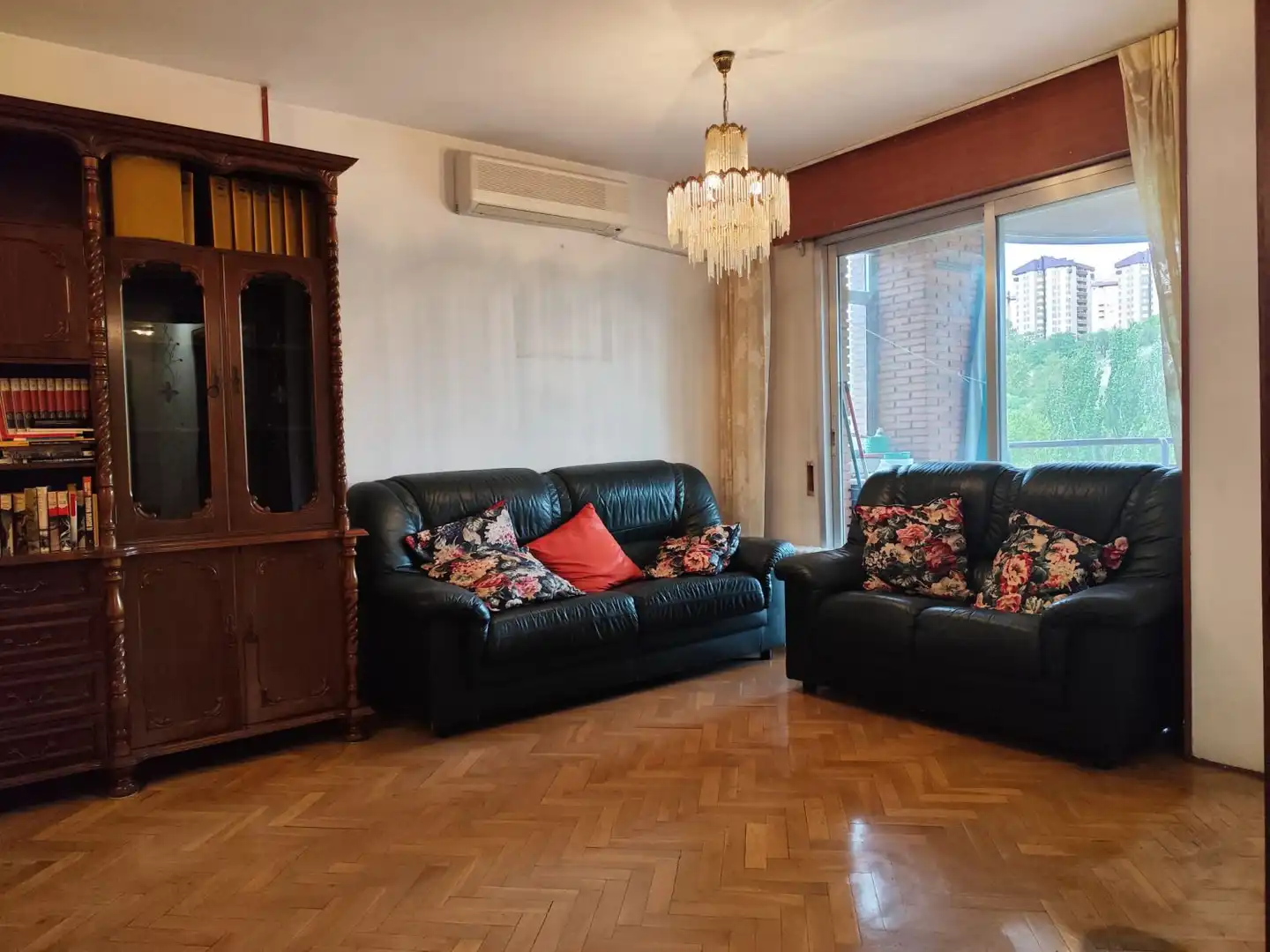 Living room of Flat for sale in Valladolid  with Heating, Terrace and Storage room