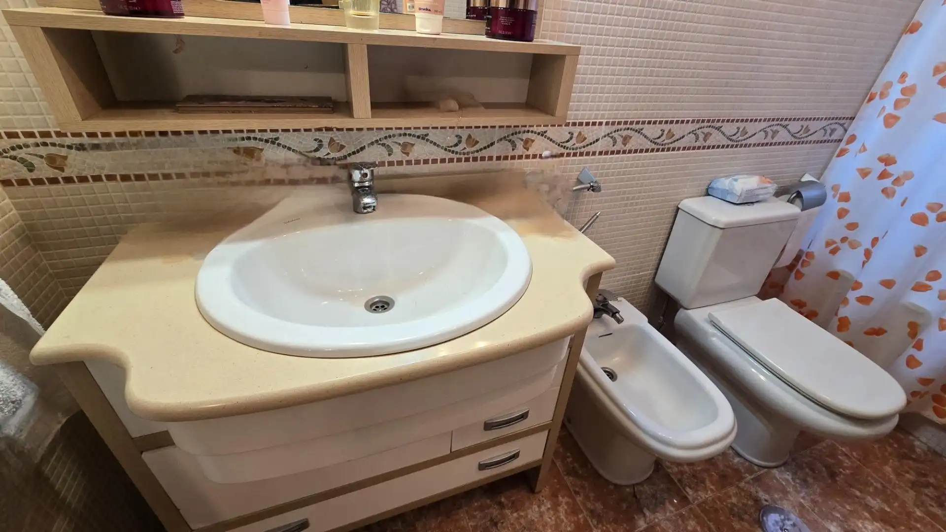 Baño de Casa o chalet en venta en Elda con Aire acondicionado, Jardín privado y Terraza