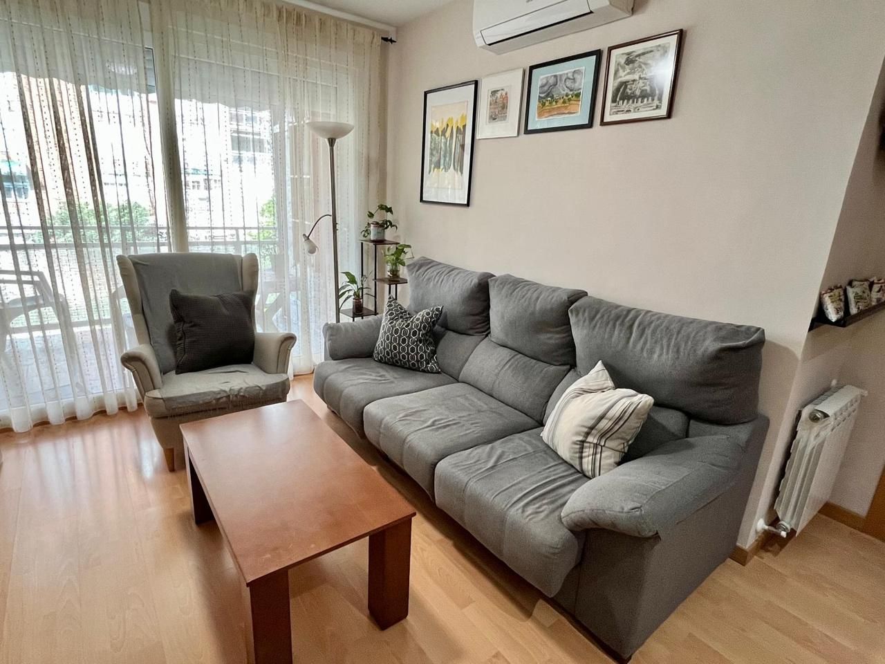 Sala d'estar de Pis en venda en  Madrid Capital amb Aire condicionat, Calefacció i Terrassa