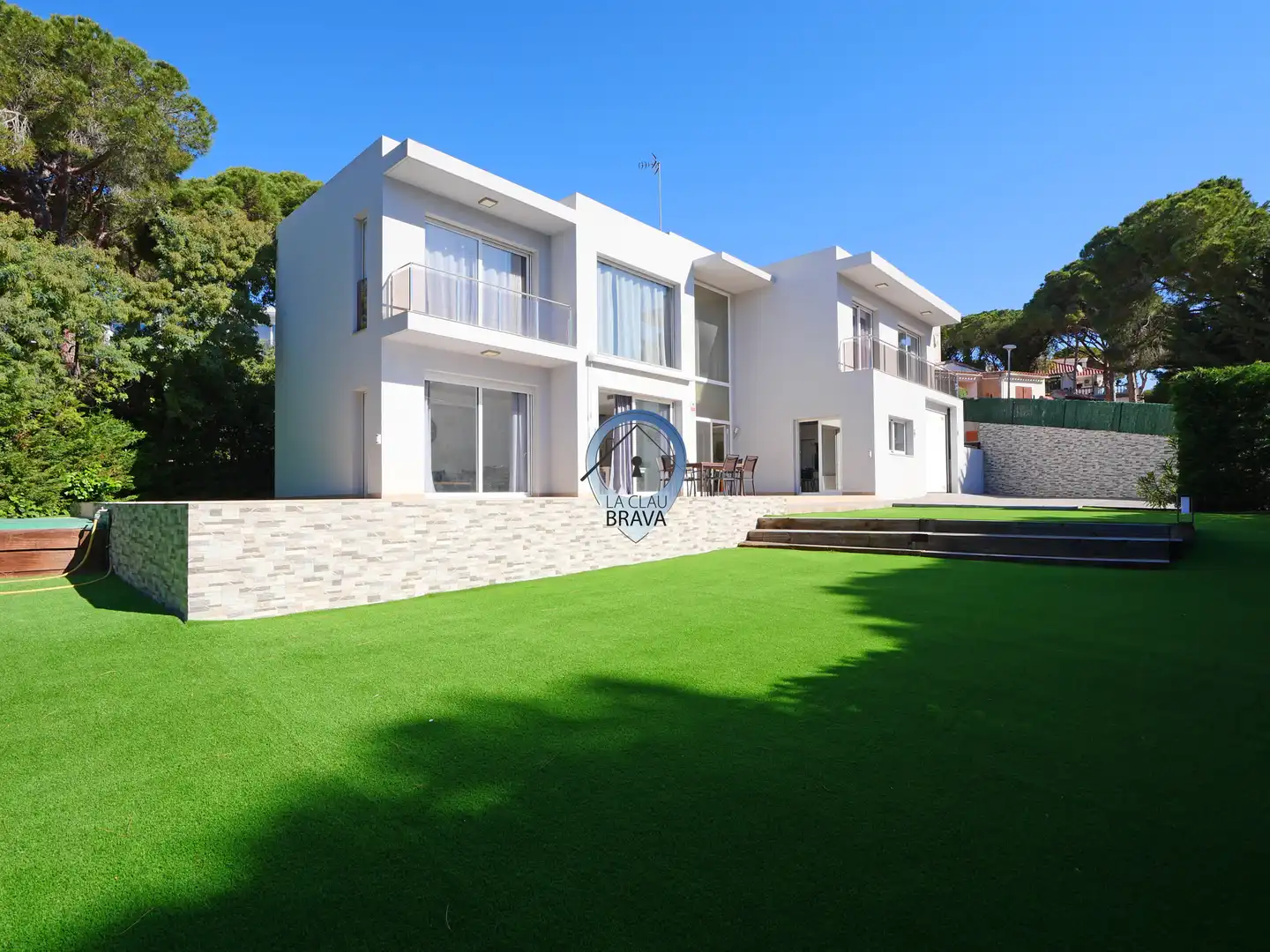 Villa mit Terrasse zum Verkauf in Carrer del Puigmal, imagen 3