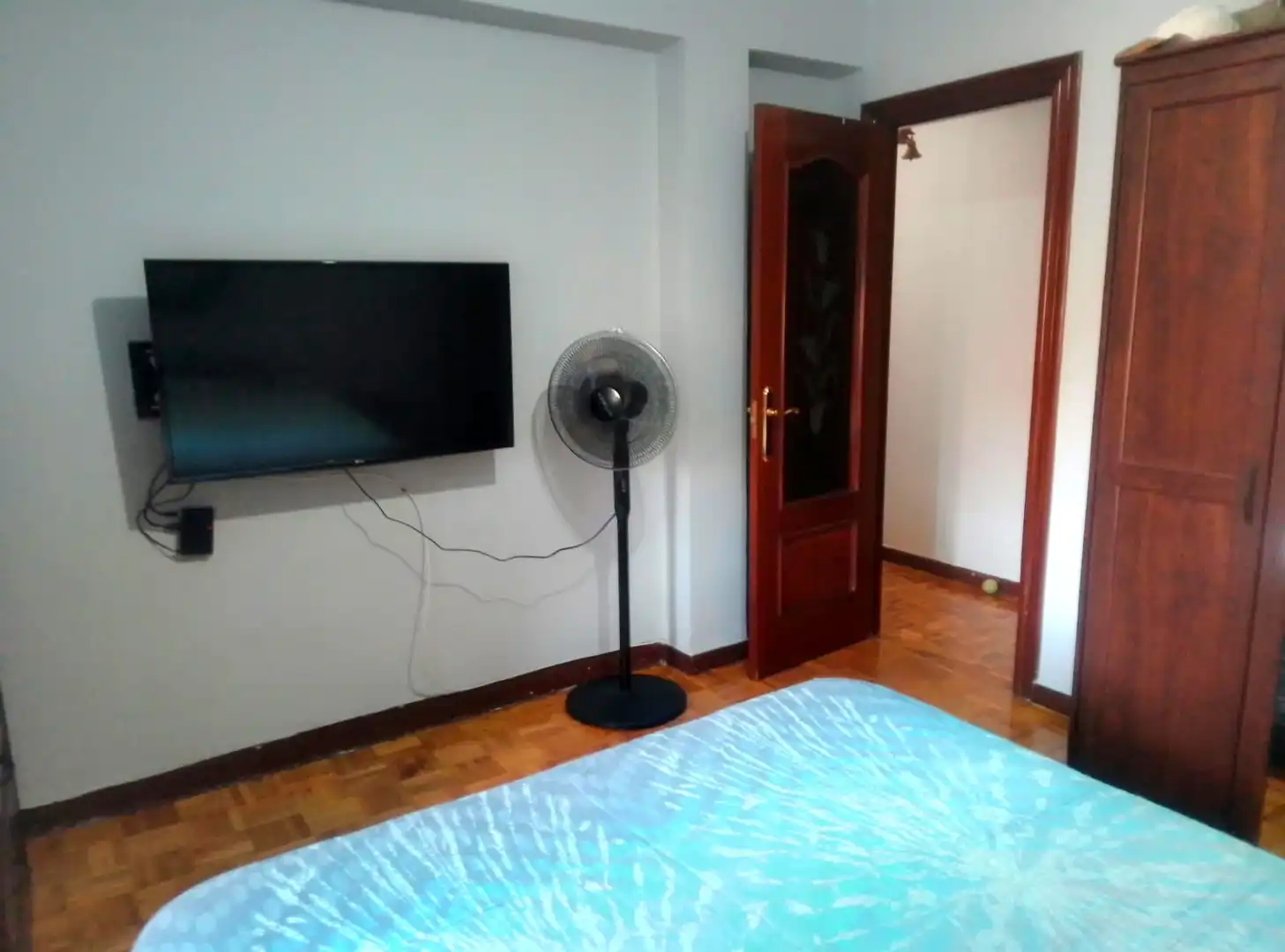 Habitación de Piso en venta en Gijón  con Terraza y Amueblado