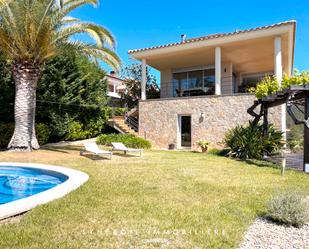 Jardí de Casa o xalet en venda en Riudecanyes amb Aire condicionat, Terrassa i Piscina