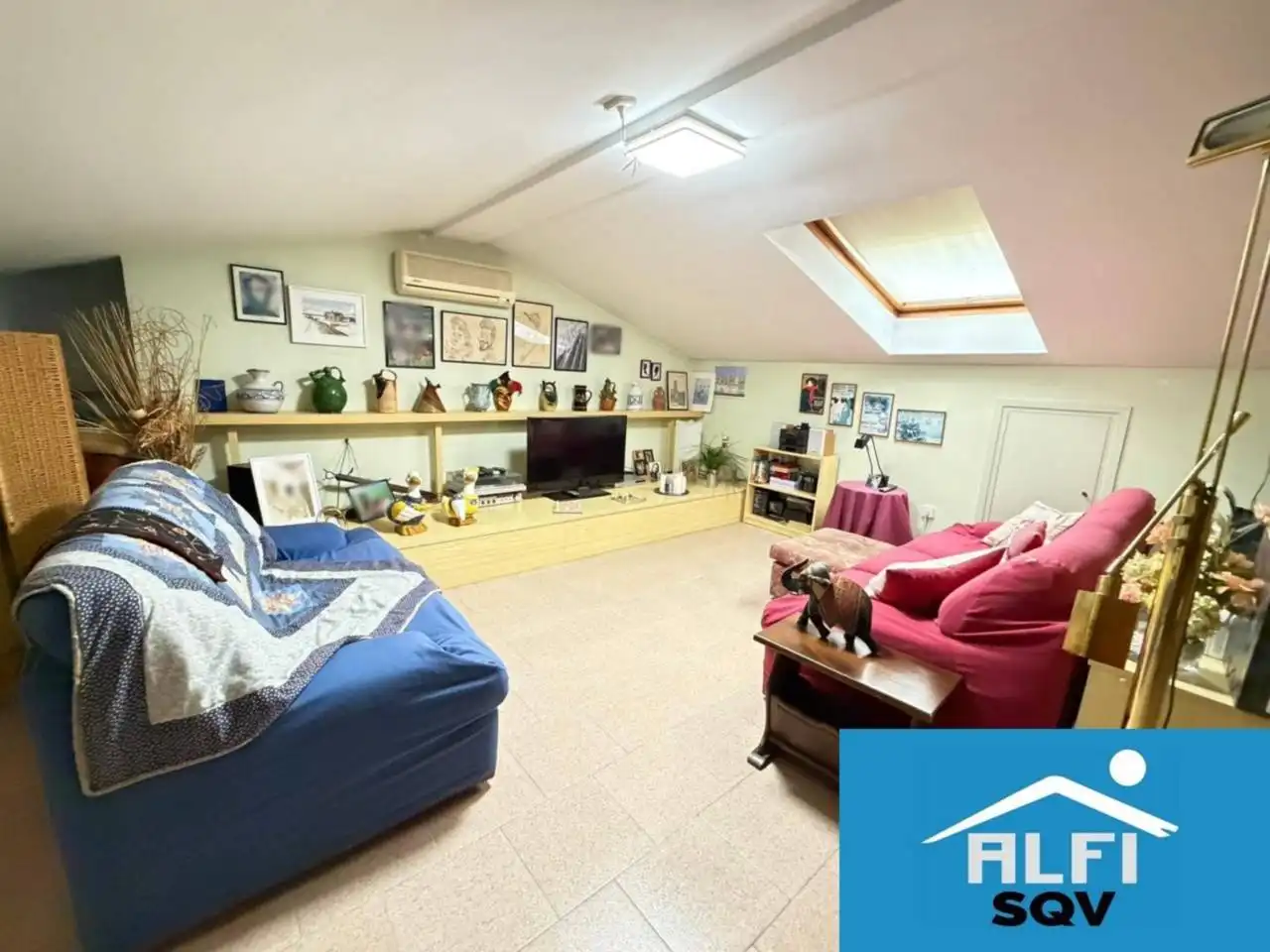 Living room of Houses for sale in Sant Quirze del Vallès  with Air Conditioner, Heating and Private garden