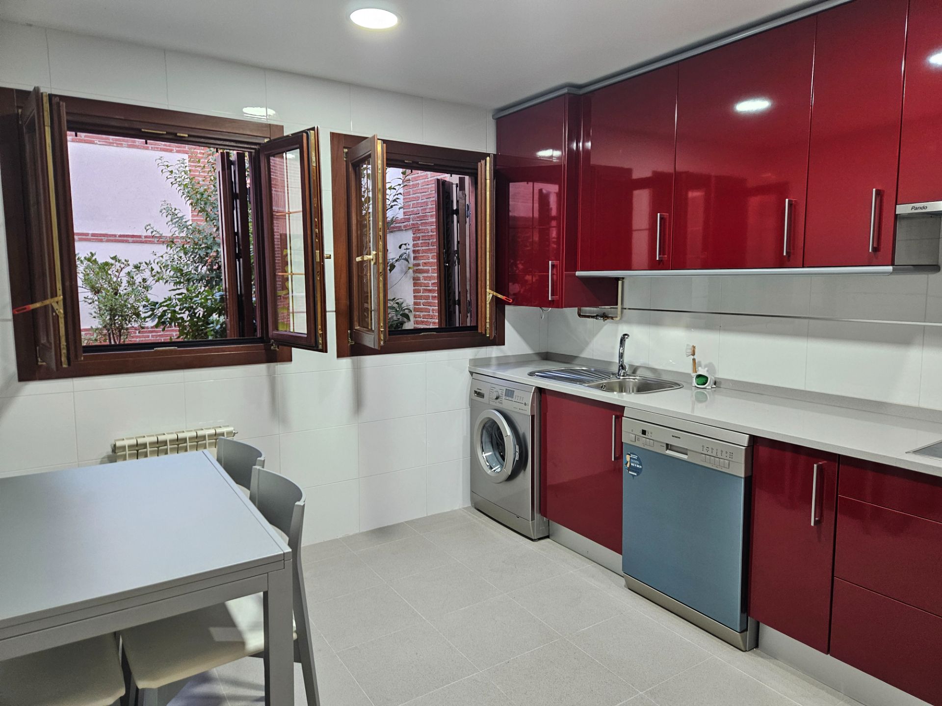 Cuina de Dúplex de lloguer en Alcalá de Henares amb Aire condicionat, Calefacció i Parquet