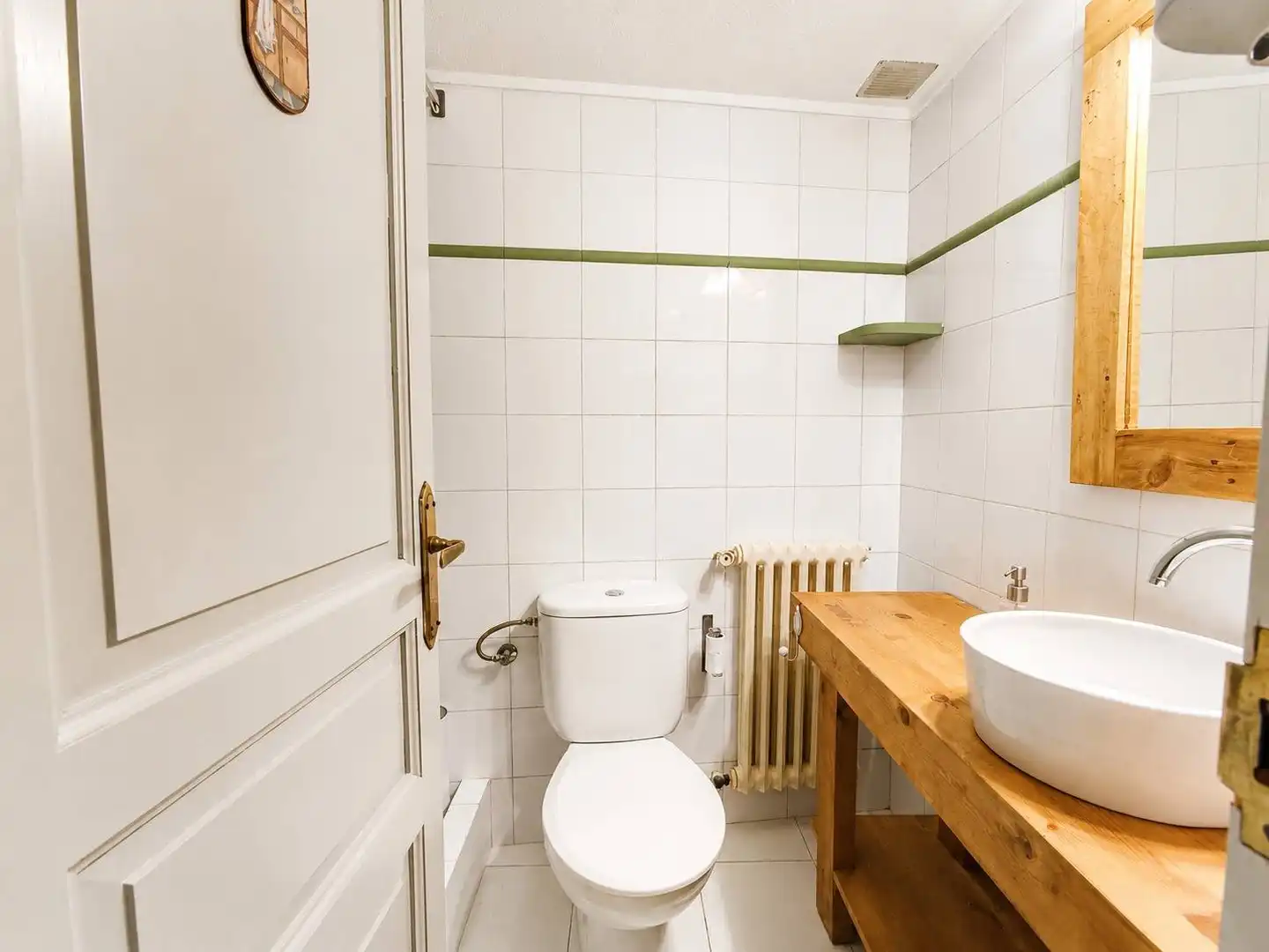 Badezimmer von Country house zum Verkauf in Forallac mit Heizung, Privatgarten und Terrasse