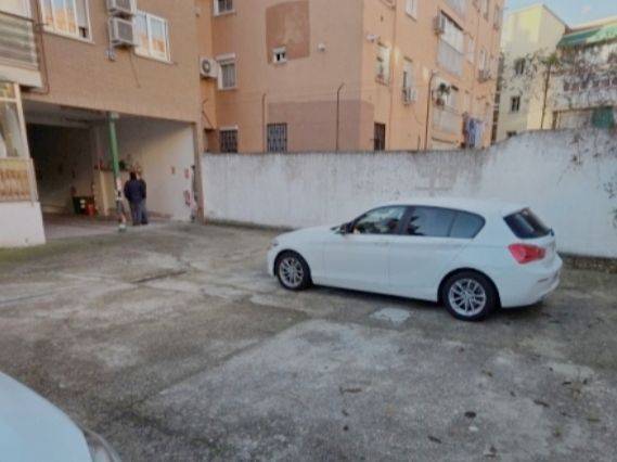 Garaje en Venta en Calle Sargento Barriga, 5 en Villaverde Alto