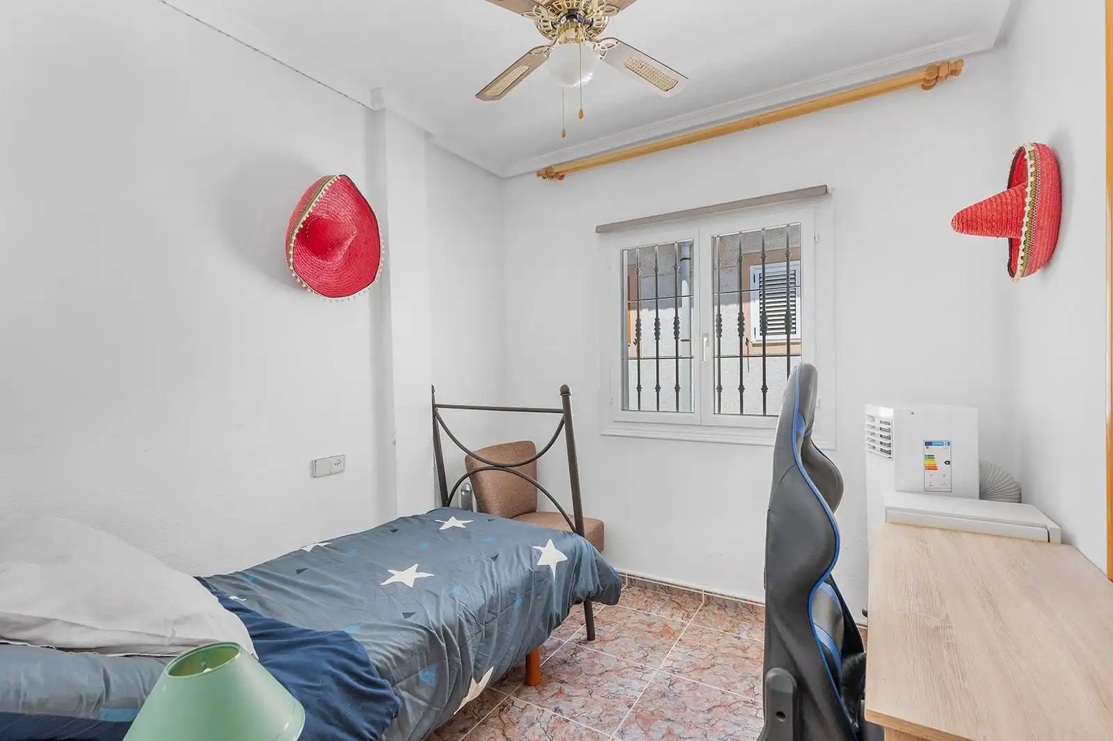 Habitación de Ático en venta en Guardamar del Segura con Aire acondicionado, Terraza y Piscina