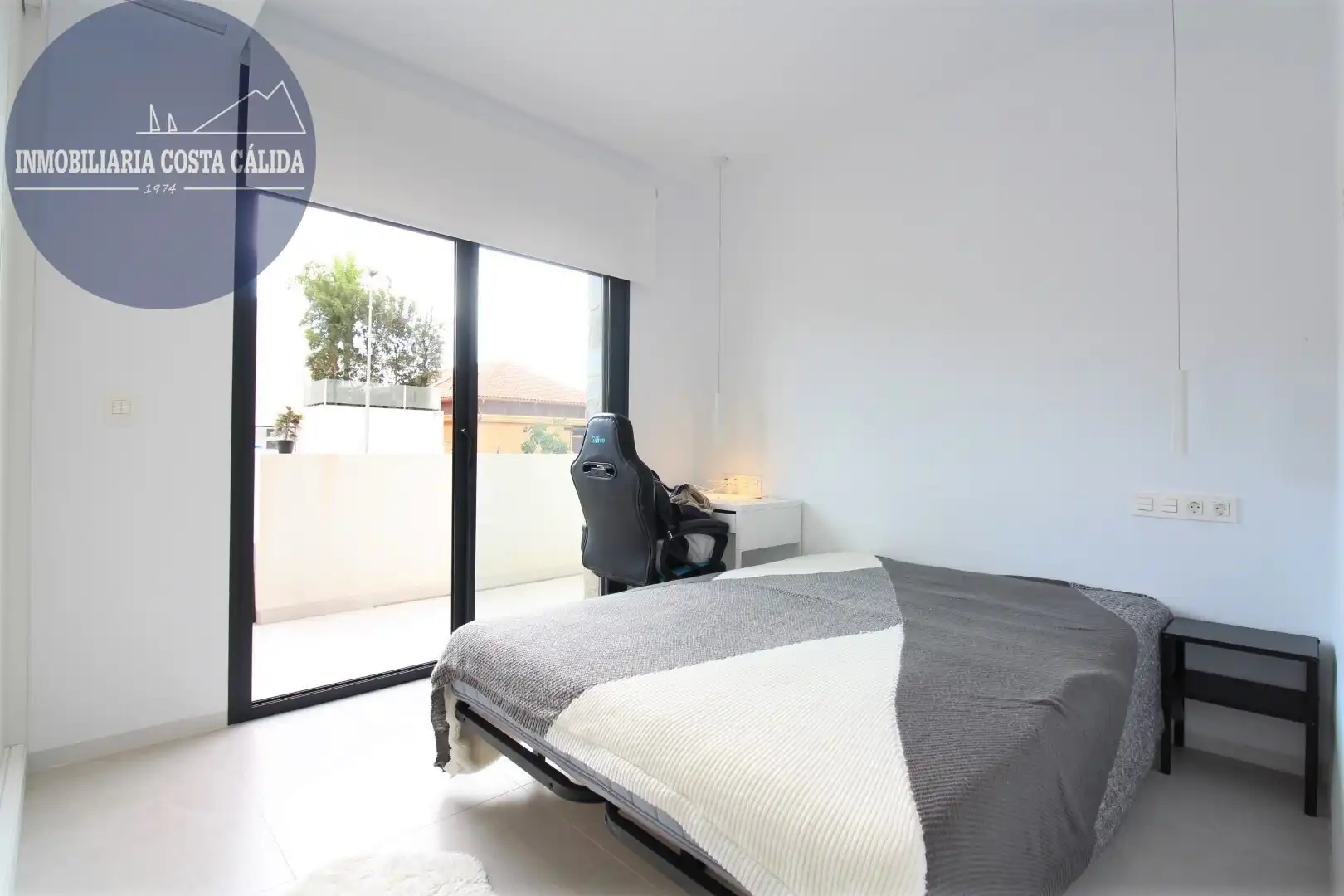 Habitación de Casa adosada en venta en Águilas con Aire acondicionado, Calefacción y Jardín privado