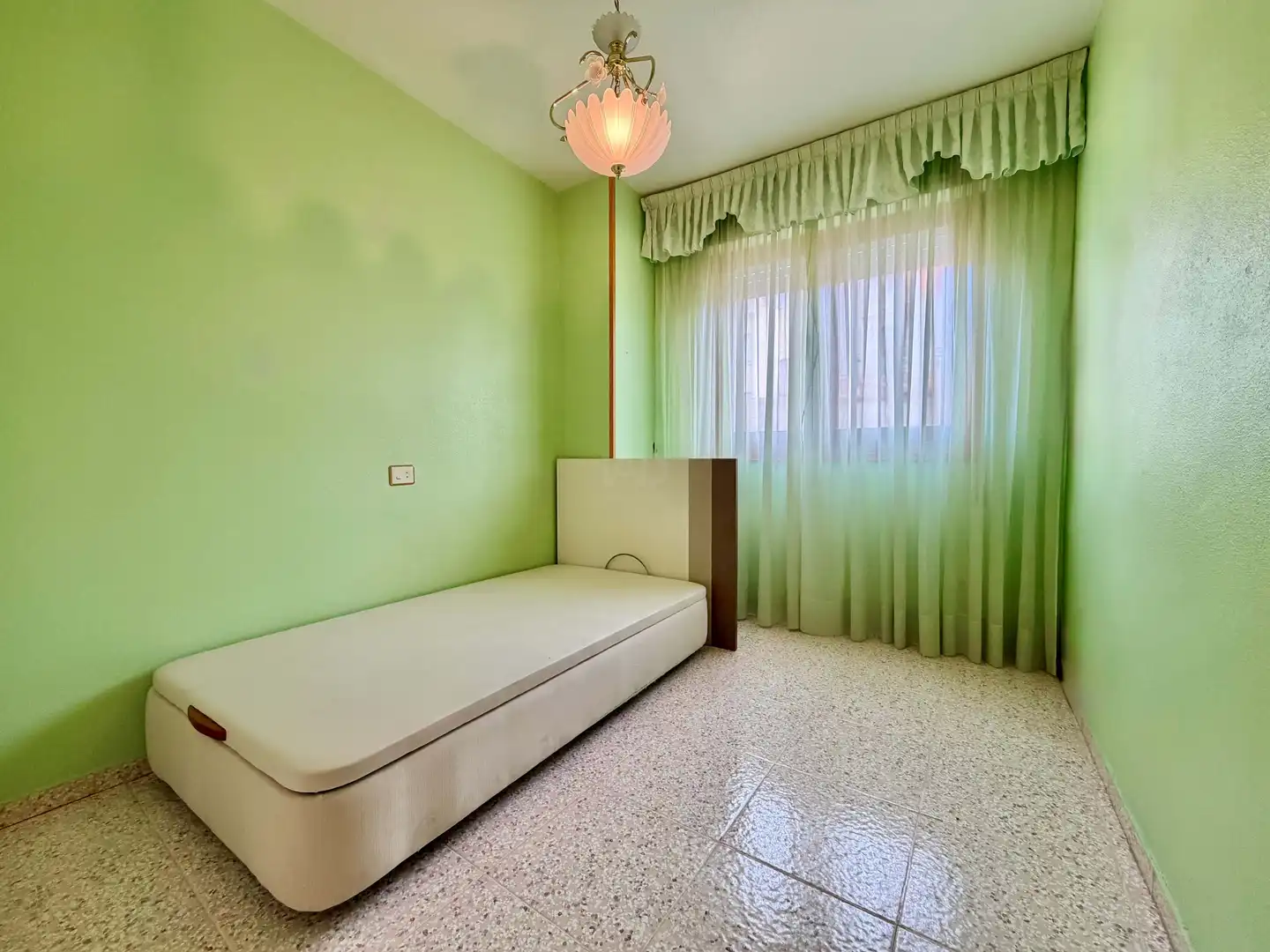 Bedroom of Flat for sale in Abarán  with Air Conditioner and Heating