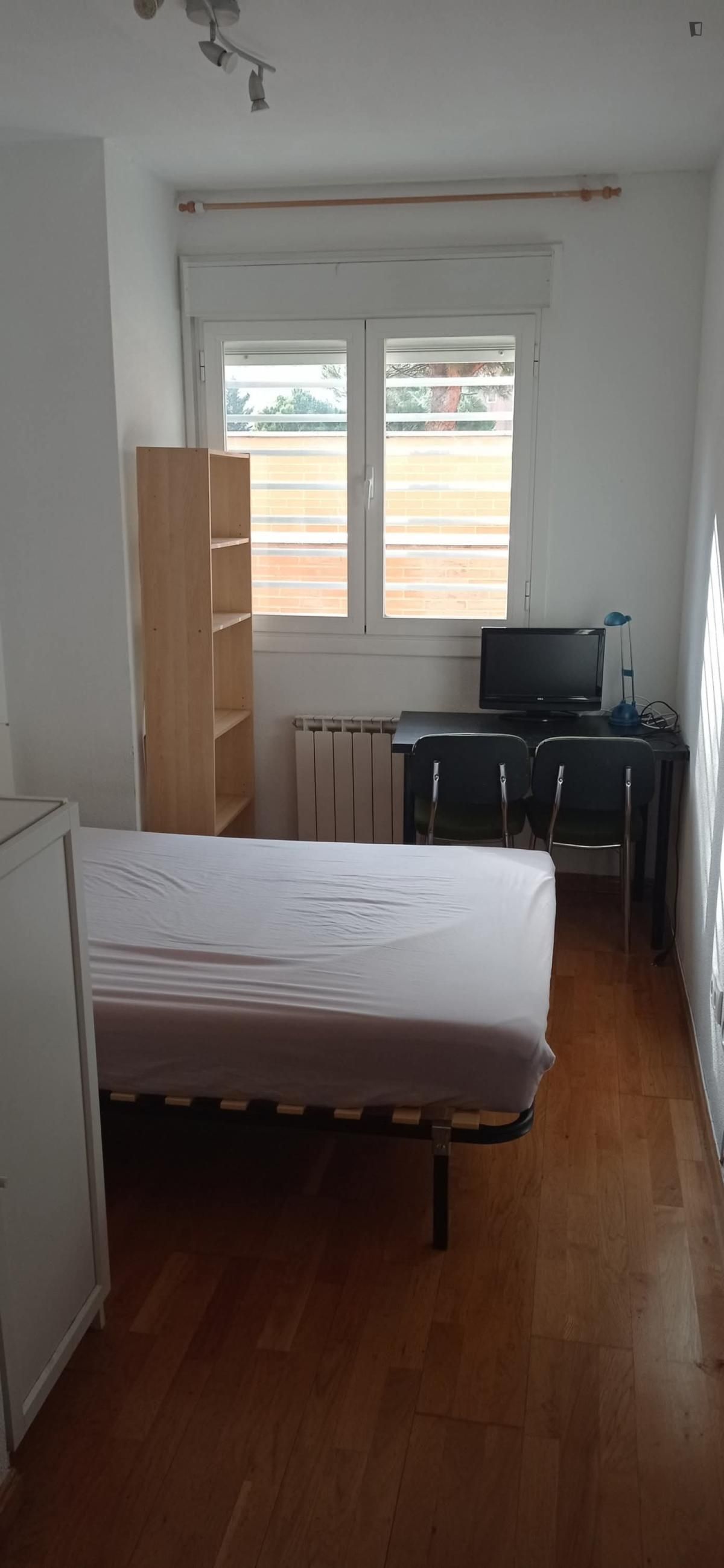 Apartment to share in Montecarmelo