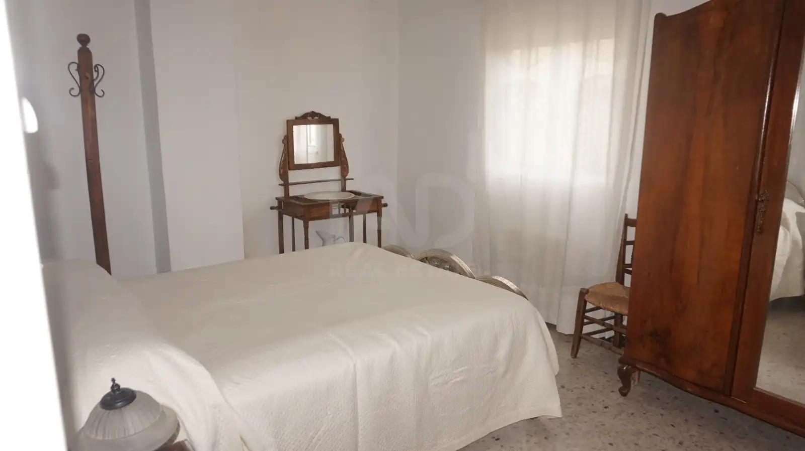Habitación de Casa adosada en venta en Alamedilla con Calefacción y Terraza