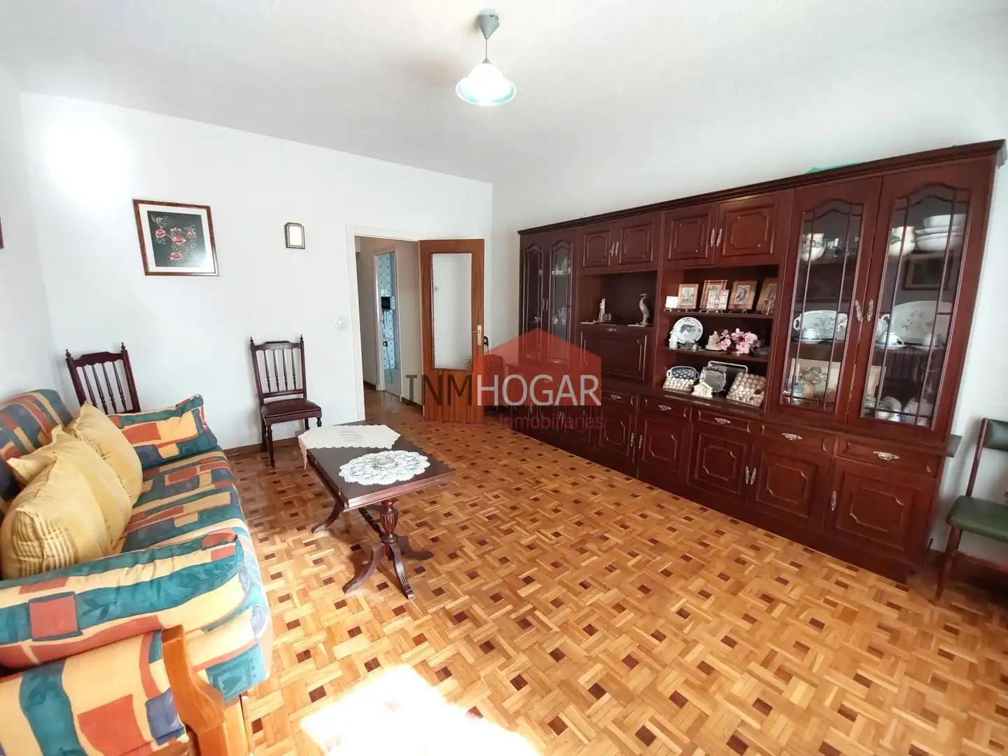 Living room of Flat for sale in Ávila  with Heating, Parquet flooring and Terrace