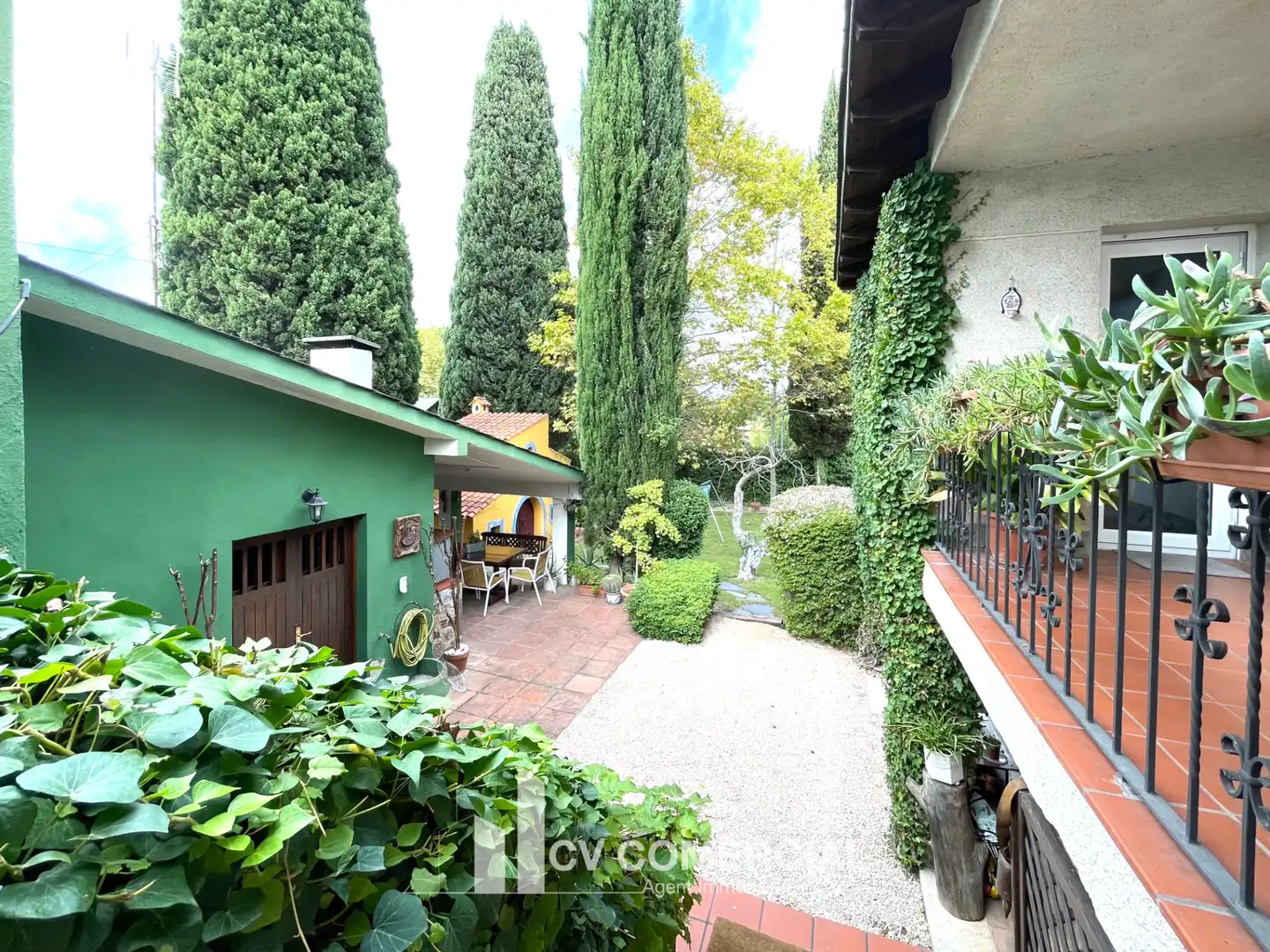 Jardí de Casa o xalet en venda en Sant Cugat del Vallès amb Aire condicionat, Calefacció i Jardí privat