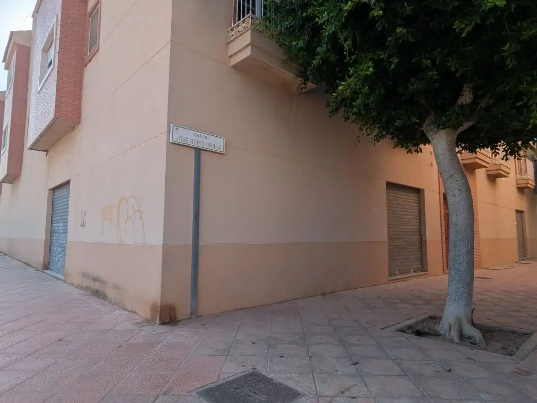 Exterior view of Commercial properties for rent in Almería