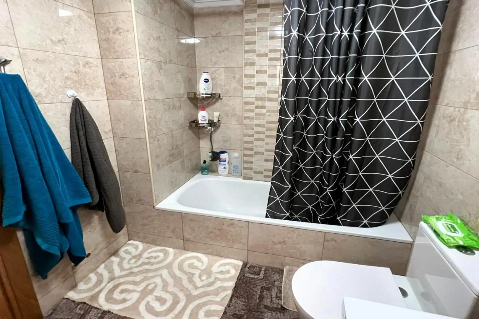 Bany de Apartament en venda en Torrevieja amb Aire condicionat, Calefacció i Terrassa