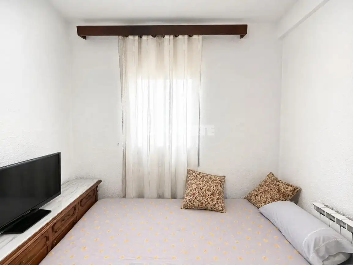 Habitación de Piso en venta en Madrid con Calefacción
