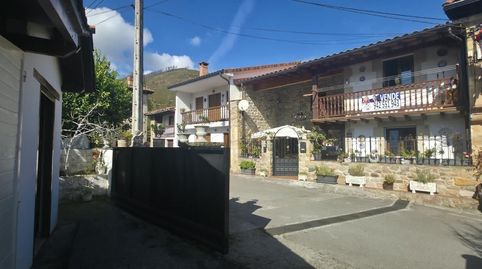Casa de piedra y madera con dos terrazas en el corazon de Renedo Valle de Cabuérniga, imatge 3