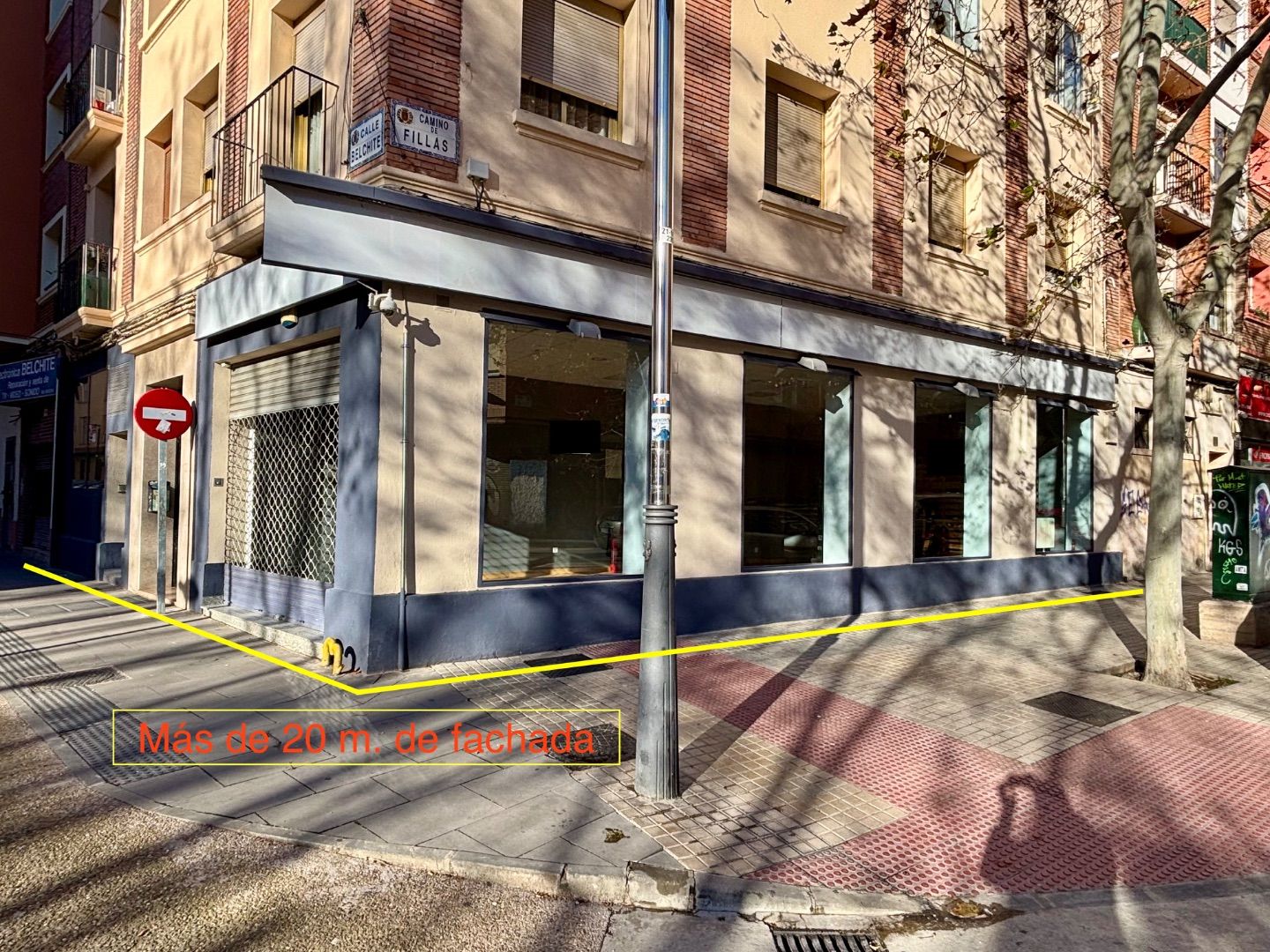 Vista exterior de Local de lloguer en  Zaragoza Capital amb Aire condicionat, Calefacció i Parquet