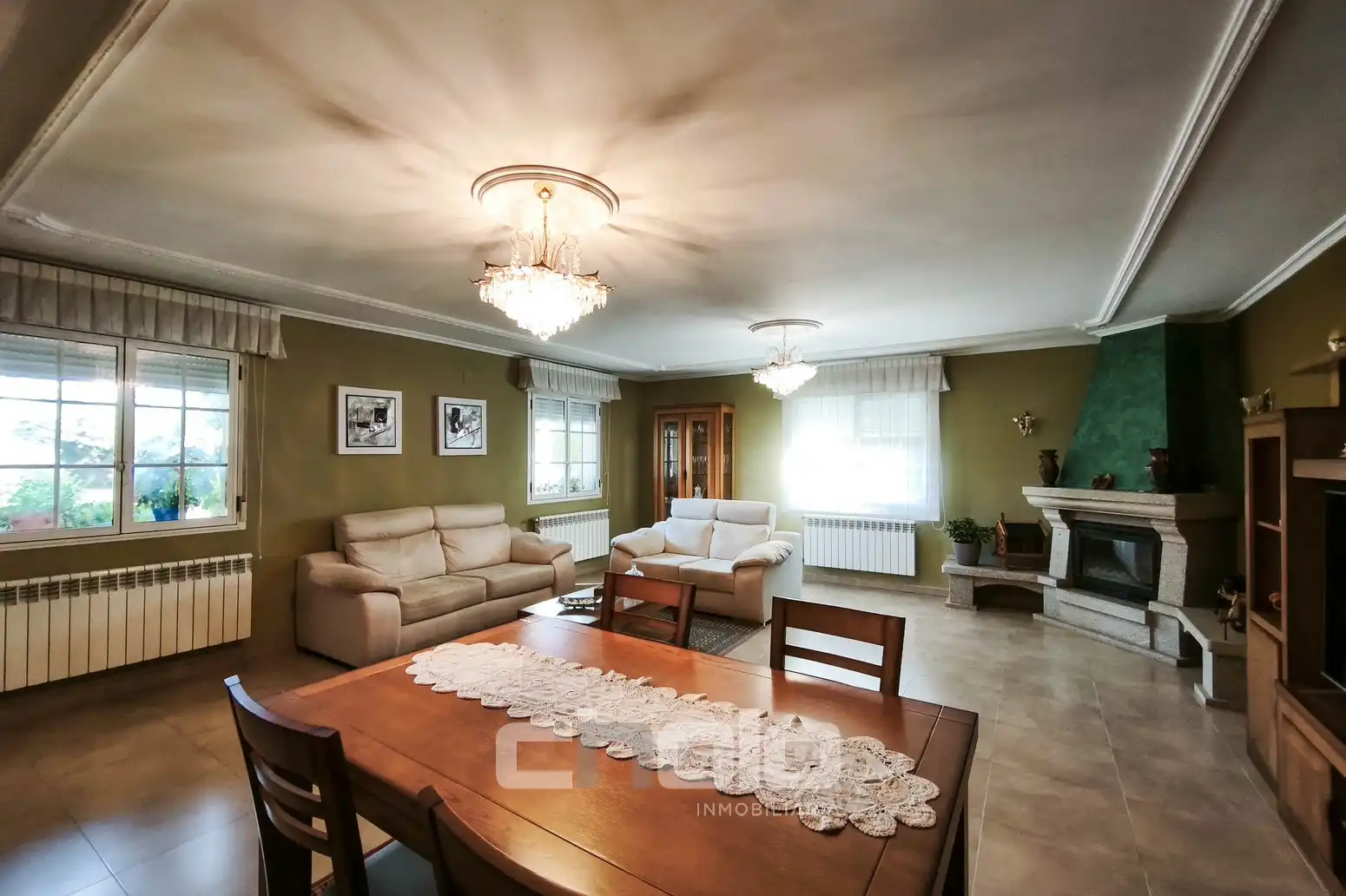Living room of Houses for sale in Begonte  with Heating, Parquet flooring and Storage room